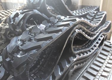 Trilhas de borracha da máquina escavadora do lince E62 com cabos de aço internos contínuos