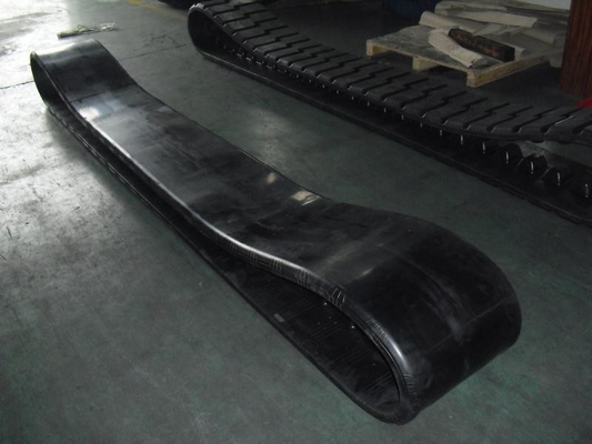 470x152.4x52 Padrão liso ou padrão gravado Pistas de borracha Peças de pavimentação de asfalto com 52 links