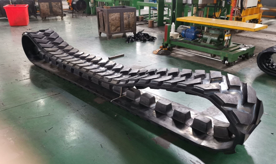 460 X 225 X 36 AP1055B Pista de borracha de pavimentador de asfalto com boa qualidade e preço razoável