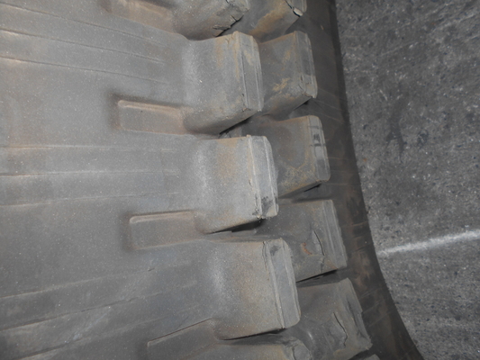 300x55x84 Excavadora Faixa de borracha comprimento 4620 mm