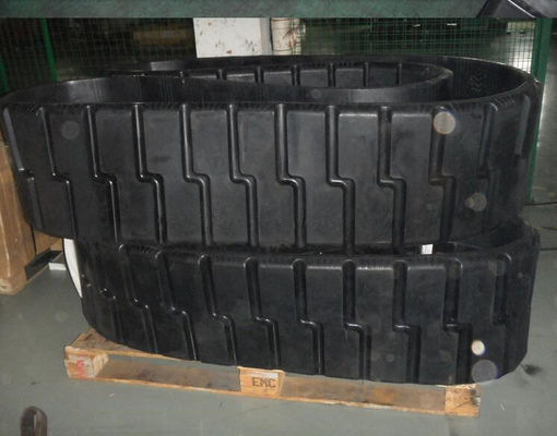 470x152.4x56 Padrão liso ou gravado PF6110 Pistas de borracha Peças de pavimentação de asfalto com 52 links