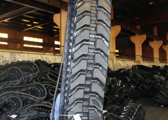76 largura de Rubber Tracks 400MM da máquina escavadora das relações para o ZR 55 do zepelim