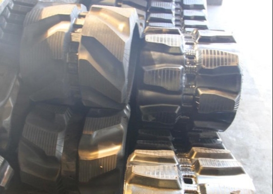 74 largura Jointless de Rubber Tracks 450mm da máquina escavadora das relações